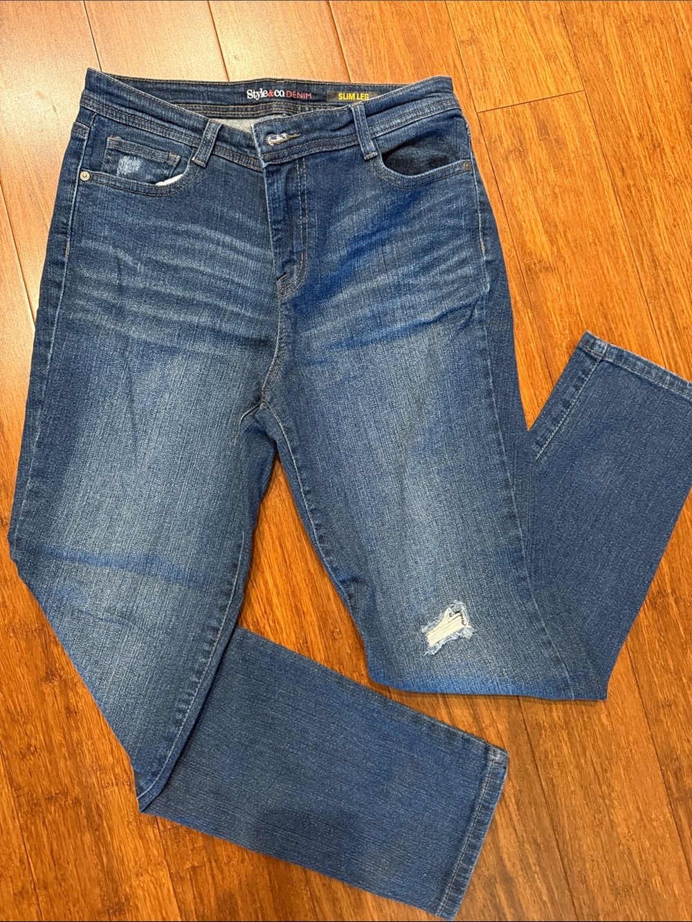 Style & Co. Women's Skinny Jeans in Dark Blue with Distressed Knee